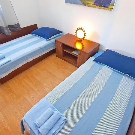 Apartment Zlatko 1417 Fondole
