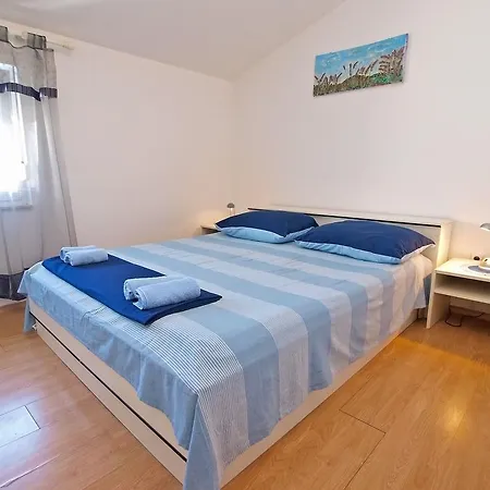 Apartment Zlatko 1417 Fondole